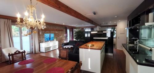 Klettgau Apartment | Exklusive LOFT-Wohnung, nur 30 Min von Zürich