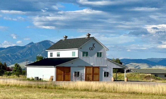 Bozeman House | Experience Bozeman living near Montana State University and close to 2 ski hills