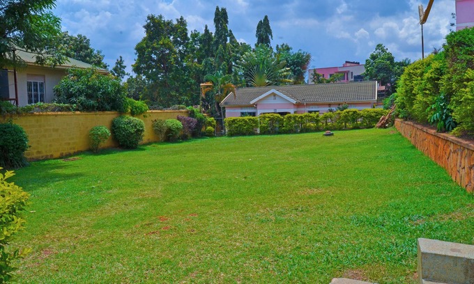 Kireka House | Experience complete relaxation and total pampering at SPETA HOMES.