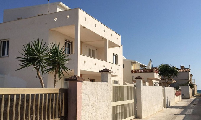 Granelli Apartment | experience the sea in a natural paradise ideal for kitesurfing, windsurfing, cycling and children