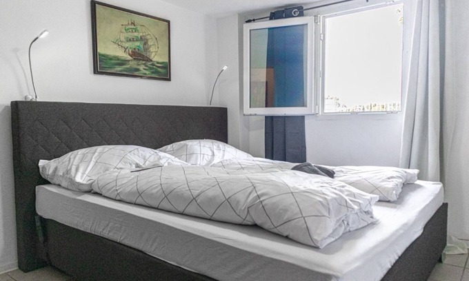 Grinzing Villa | Exquisite Home w/Garden & Free Parking - for 20p