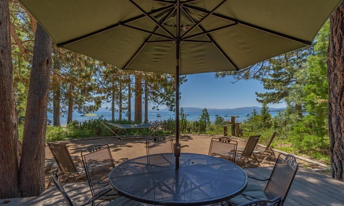 Kings Beach House | Exquisite Lakefront