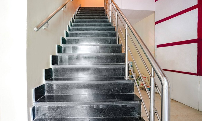 Mira Road East Hotel | Fabhotel D69 Residency