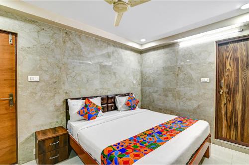Tirupati Hotel | FabHotel Srinivasa Guest House