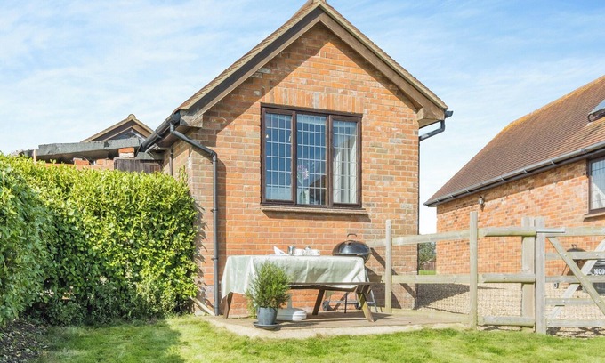 Newport East Cottage | Fair Isle Holiday Cottages - Hill Top Cottage