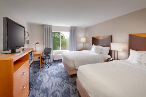 Bridle Trails Hotel | Fairfield Inn & Suites Seattle Bellevue/Redmond