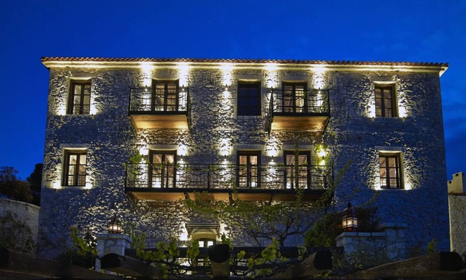 Levidi Villa | FAIRY TAILE LUXURY STONE VILLA 50min FROM NAFPLIO - TRIPLE ROOM - PET FRIENDLY