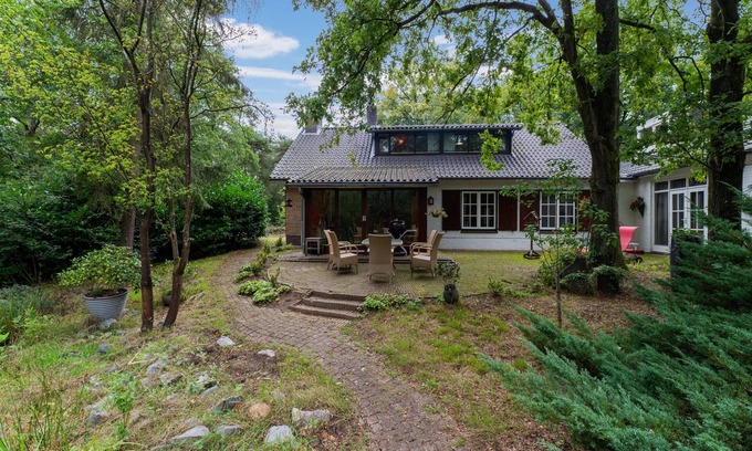 Baarle-Nassau House | Fairytale holiday home in the forest