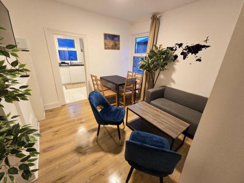 Hoe Street Apartment | Family flat 3 beds Walthamstow