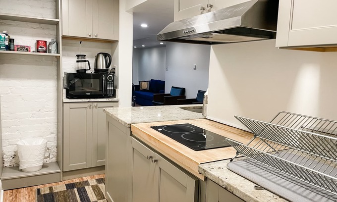 Mount Pleasant Apartment | Family-Friendly 1 Bedroom - Mt. Pleasant-AdMo-CoHi