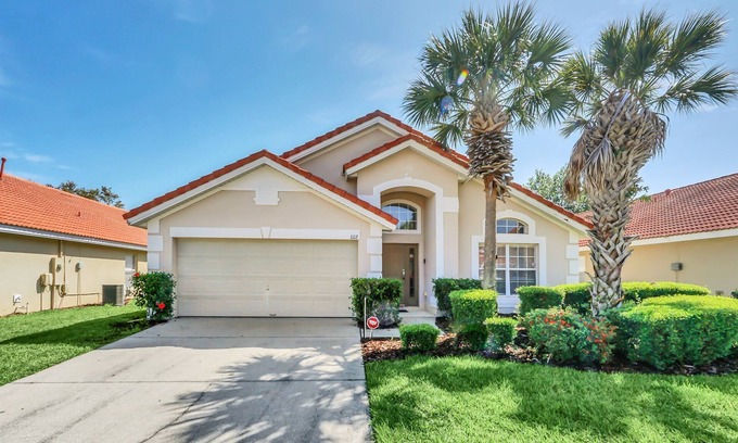 Solana Villa | Family Friendly 4 Bed Game Spa Pool Home- 1112SB