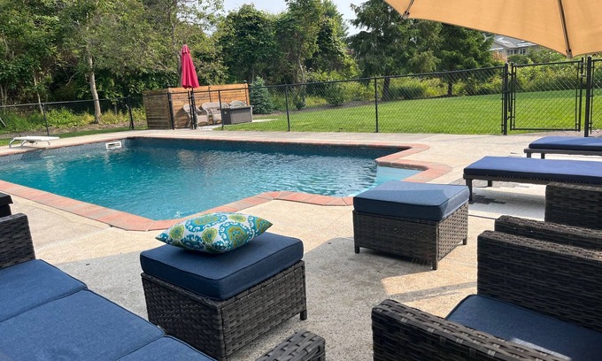 Mattituck House | Family friendly house with pool & walk to the beach in the heart of NOFO