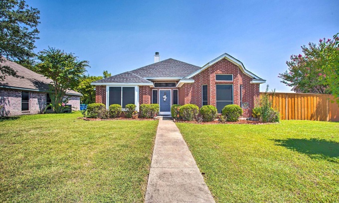 Rowlett House | Family-Friendly Rowlett Home ~ 23 Mi to Dallas