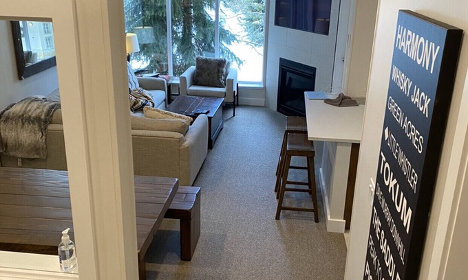 Village North House | Family Friendly Town House Steps To The Village.