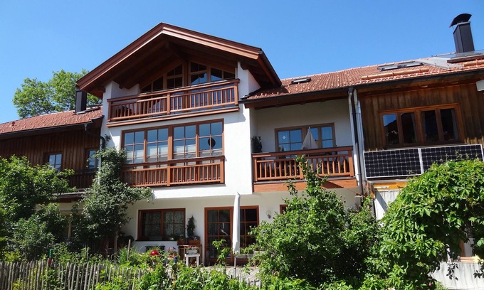 Arzbach Apartment | Family-friendly vacation apartment with a view of the Brauneck skiing area