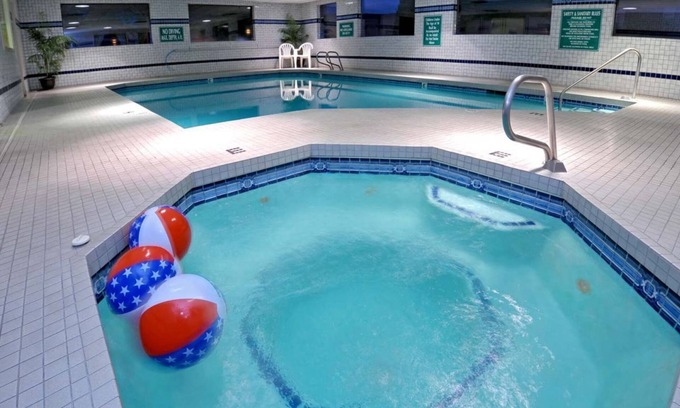 Nampa Hotel | Family & Friends Getaway! 2 Great Units, FREE Parking, Near Idaho State Capitol!