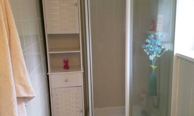 Lantic House | Family home between sea and countryside