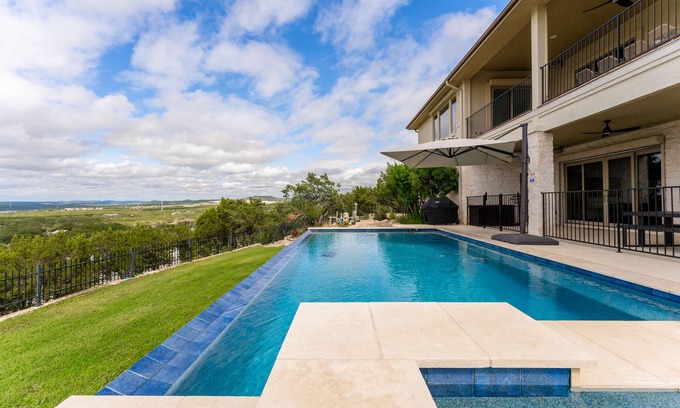Lago Vista House | Family Oasis - Chef’s Kitchen, Game Room, Pool & Expansive Outdoor Living