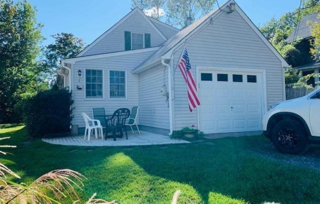 York Beach House | Family Retreat at York Beach Y609 Brought to you by GetAway Vacations