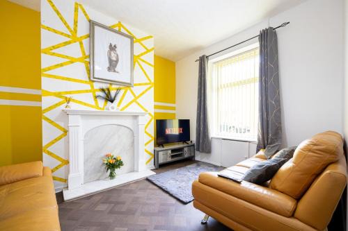 Clayton le Moors House | Family Stay on Barnes Street