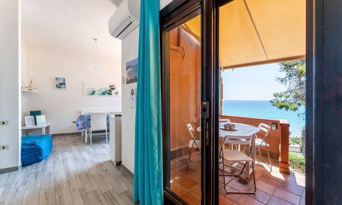 Santa Margherita di Pula Apartment | Fantastic Seaview Turquoise House