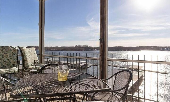 Lakeland Apartment | Fantastic View , Pools, Tennis, and Relaxing