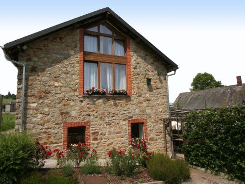 Ondenval Apartment | Farmhouse Stay in Ondenval
