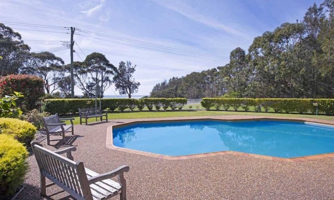 Mollymook Beach House | Fathoms 2 Summary: Re