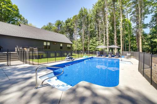 Fennville House | Fennville Vacation Rental Seasonal Heated Pool!