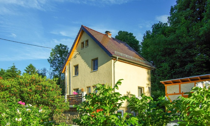 Dorf Wehlen House | Ferienhaus Wehlen - Vacation in the heart of picturesque Saxon Switzerland