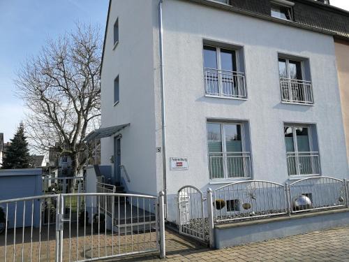 Metternich Apartment | Ferienvilla Koblenz