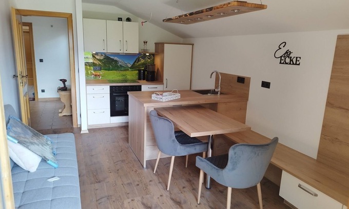 Oberschonau Apartment | Ferienwohnung 1 bis 4 Personen, 50 qm, 2 Schlafzimmer, Balkon