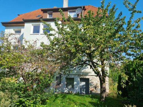 Crailsheim Apartment | Ferienwohnung 2 mit 3 Schlafzimmer und Garten