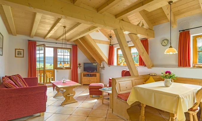 Schwarzenbach Apartment | Ferienwohnung Nr.3, Typ C, 85qm, 3 Schlafzimmer, max. 6 Personen