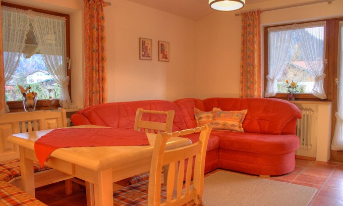 Kreuzfeld Apartment | Ferienwohnung für 5 Personen, 2 Schlafzimmer, 70 m²