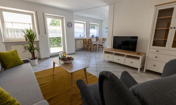 Unterneukirchen Apartment | Ferienwohnung Garten