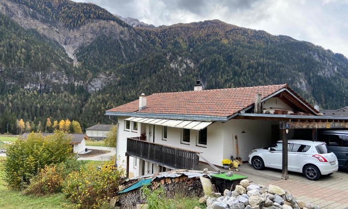 Surava Apartment | Ferienwohnung im Herzen Graubündens