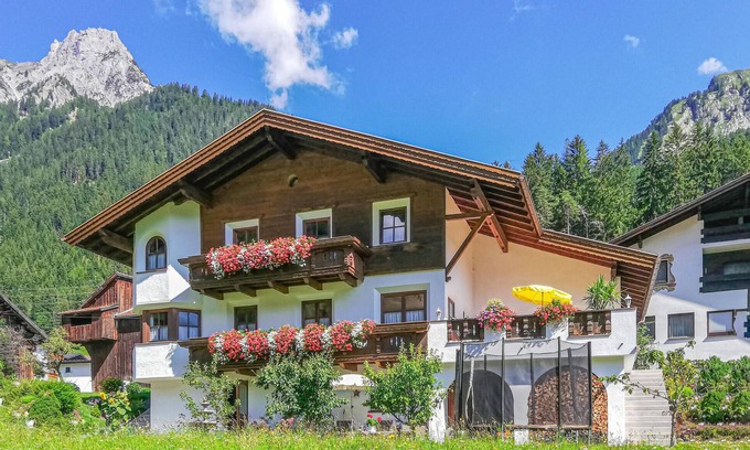 Flirsch Apartment | Ferienwohnung in Flirsch