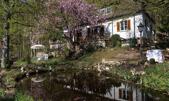 Weissenbrunn Apartment | Ferienwohnung in Oberfranken mit Garten