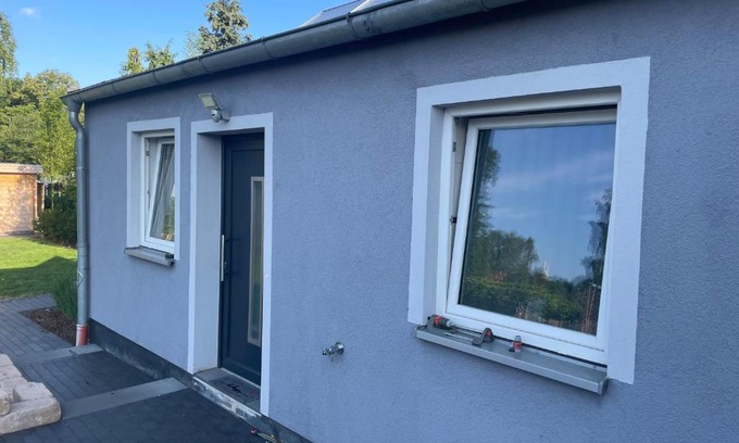 Bemerode Apartment | Ferienwohnung mit Fußbodenheizung nahe Messe, gratis Parkplatz und Abstellplatz E - Bike