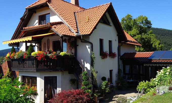 Rauenstein Apartment | Ferienwohnung "Panorama"