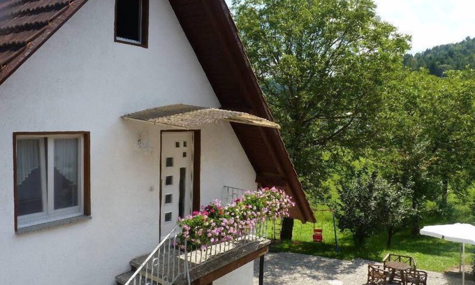 Gengenbach Apartment | Ferienwohnung Rebenblick, 60qm, 2 Schlafzimmer, max. 4 Personen