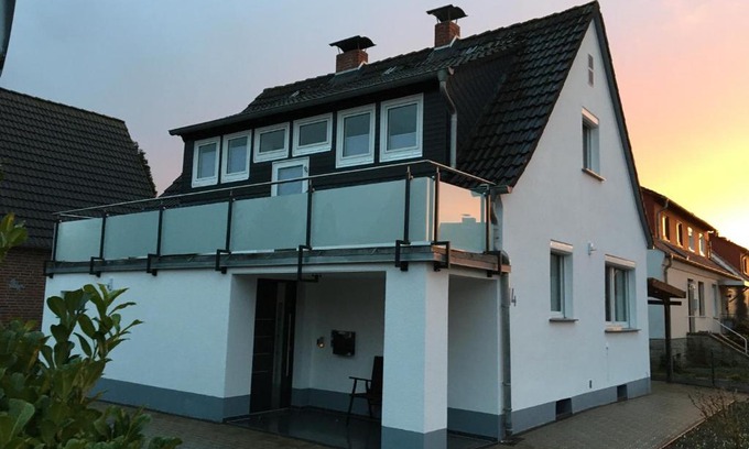 Rinteln Apartment | Ferienwohnung Rinteln - 4 Sterne - Im Kleinen Löök - 55 qm - 2 x TV - Terrasse - max 2 Erw und 1 Kind - Barrierearm TOP