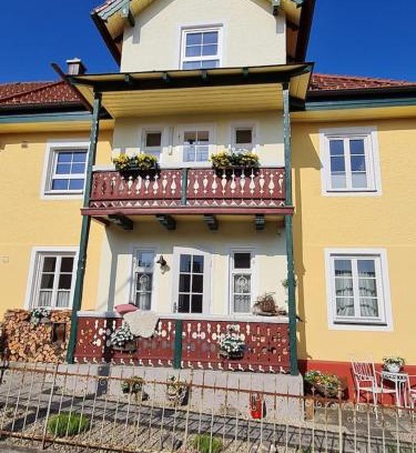 Peissenberg Apartment | Ferienwohnung Rose