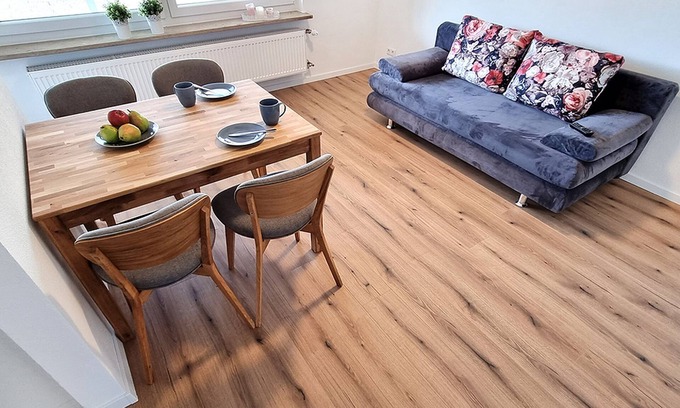 Hilzingen Apartment | Ferienwohnung Walter mit 55qm, 1 Schlafzimmer, 1 Wohn-/schlafzimmer, Max. 4 Personen