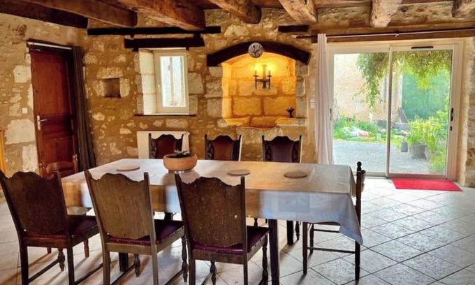 Saint-Pierre-de-Cole Other | Ferme Gite Entier 150m2