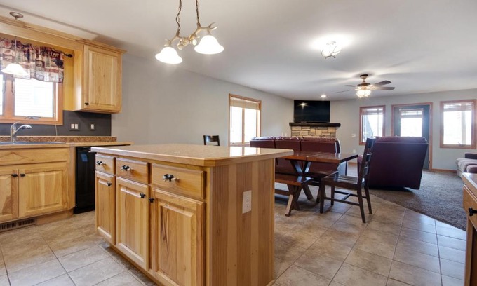 Arkdale Apartment | First Floor 3 BR Condo, Northern Bay Golf Course