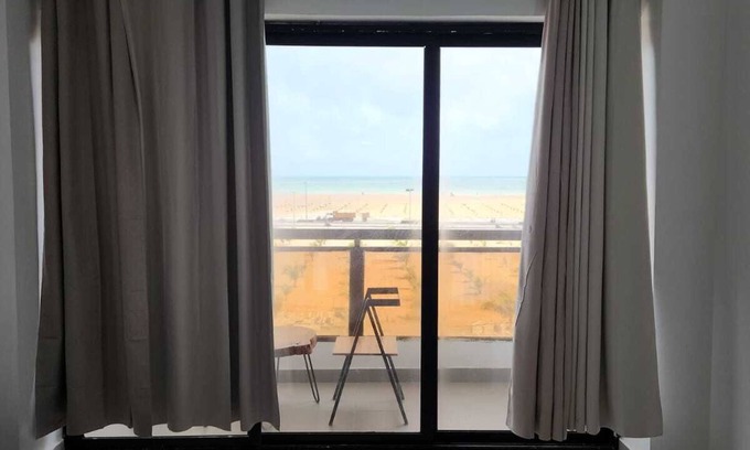 Littoral Department Apartment | Five-star luxury hotel with ocean views