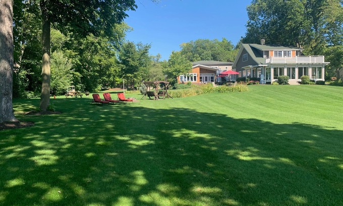 Powers Lake House | Five star resort on POWERS LAKE LAKEFRONT; SLEEPS 30+;