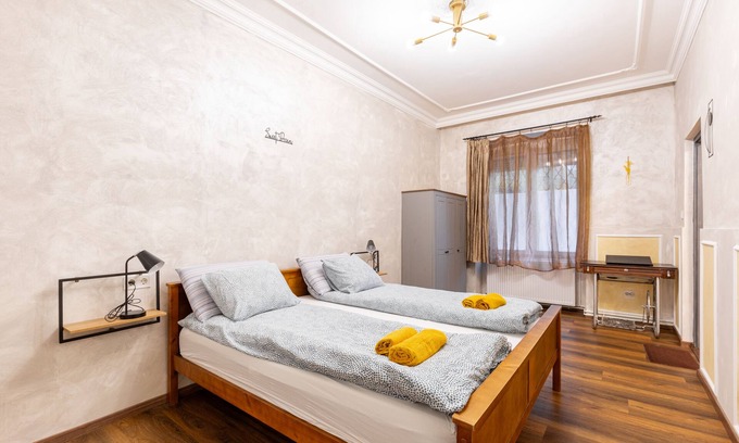 Corvin negyed Apartment | Flat in Corvin Negyed with A/C near bus stop from/to Airport